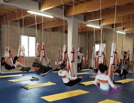 yoga aerien